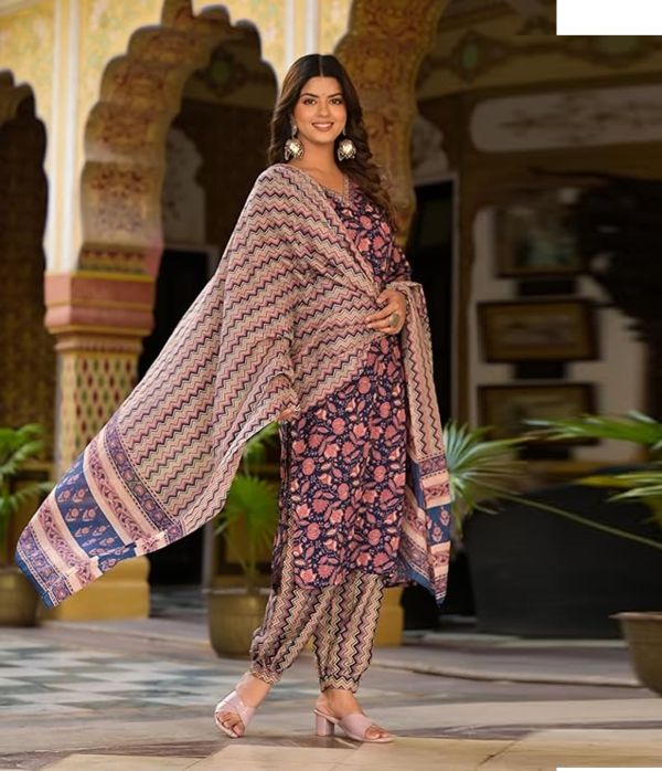 Women Printed Kurta Set With Pant and dupatta